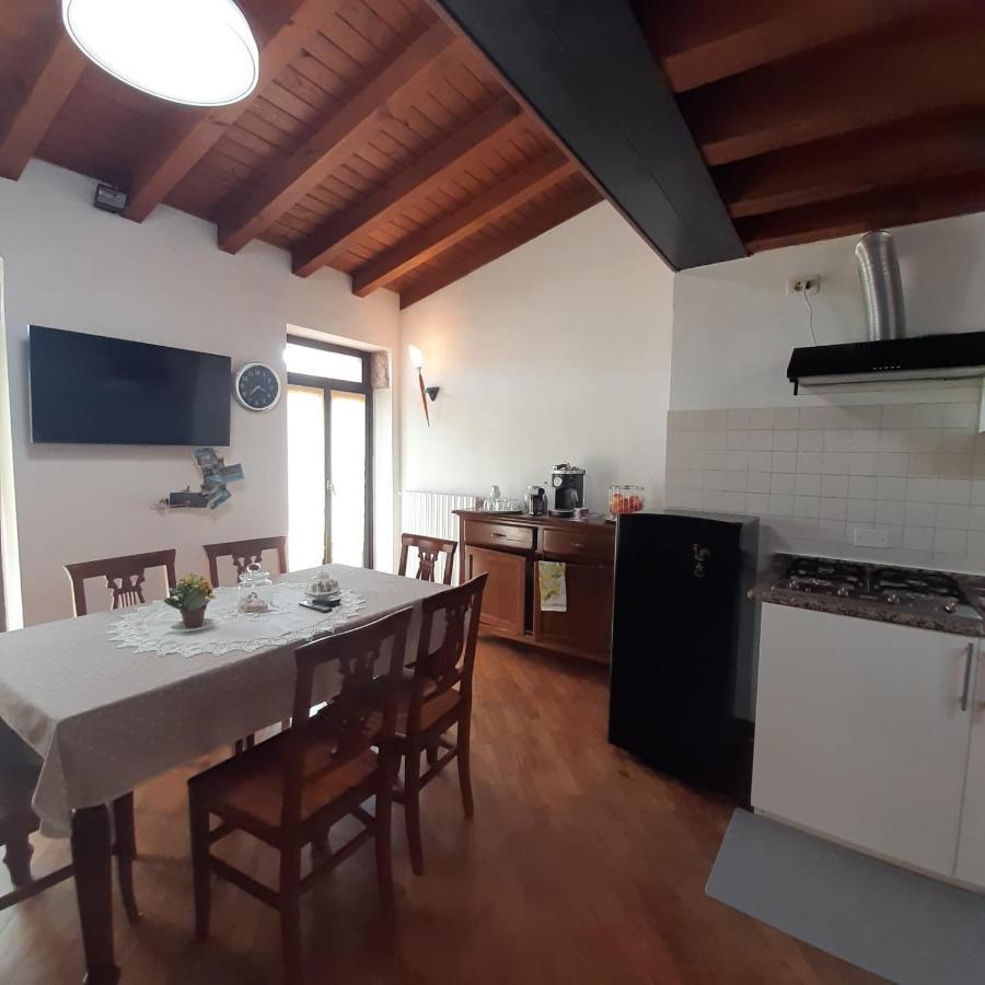 Loft Trabucco - In The Heart Of Salo City Center, Lake View, 4 Rooms Bagian luar foto